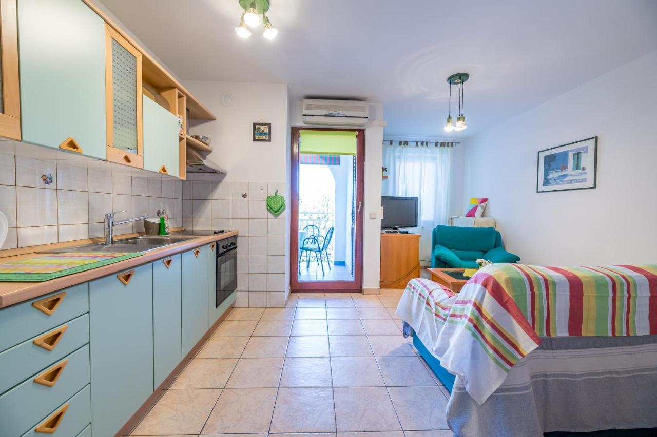 Lily Apartment Baska  Exterior photo